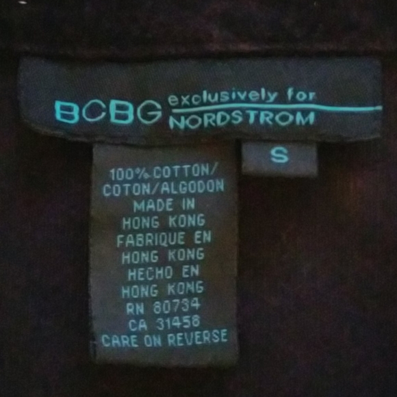 Gorgeous BCBG button up - Picture 2 of 5